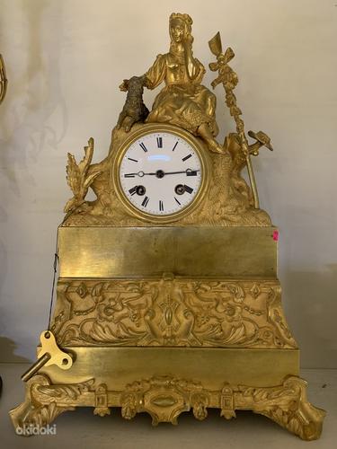 Каминные часы,бронза,позолота. Франция. 19-й век. (фото #1)