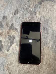 iPhone se 2022 (1 фото из 4)