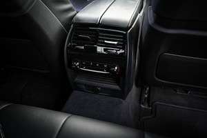 BMW M550D xDrive (8 foto / 15)