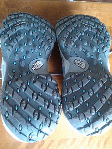 Tossud The North Face 35,5 / 22 cm (2 foto / 5)