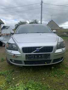 VOLVO S40 AUTOMAT 2004 (1 foto / 5)