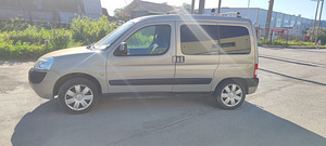 Citroen Berlingo (8 foto / 10)