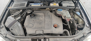Audi A4 2.0tdi (9 foto / 10)