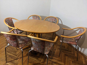 Обеденный стол и 6 стульев
