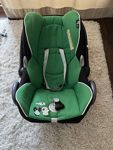 Автомобильное кресло Maxi Cosi (2 фото из 3)