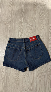 Calvin Klein №28 lühikesed püksid (2 foto / 3)