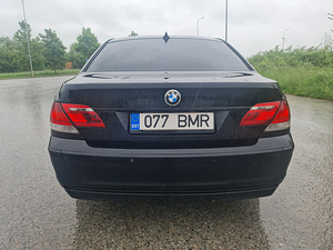 BMW 730D 2007 (3 foto / 13)