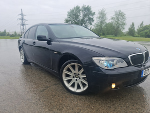 BMW 730D 2007 (5 foto / 13)