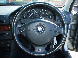 BMW M-рулевое управление
