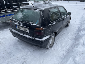 Volkswagen golf 1.9td (3 foto / 7)