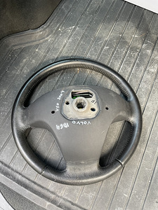 Руль volvo v50 (2 фото из 2)
