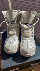 Talve sapad Tommy Hilfiger (1 foto / 3)
