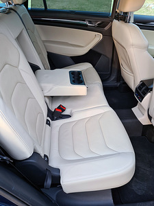 Škoda Kodiaq Elegance 2.0 132kw 7 kohta (9 foto / 15)