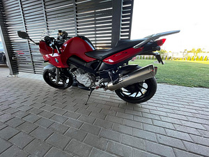 BMW f800 s (2 foto / 4)