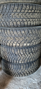 Rehvid + veljed + katted + poldid Toyota Avensis (1 foto / 7)