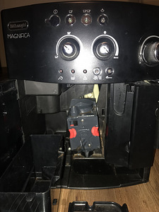 Delonghi Magnifica kohvimasin (2 foto / 5)