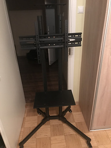 Ratastel TV/monitoori alus (1 foto / 4)