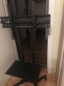 Ratastel TV/monitoori alus (3 foto / 4)