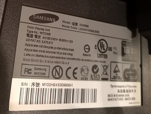 22 Tolline LCD monitor Samsung SyncMaster 2243BW (5 foto / 5)