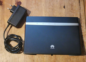 4G роутер Huawei B525s-23a (1 фото из 2)