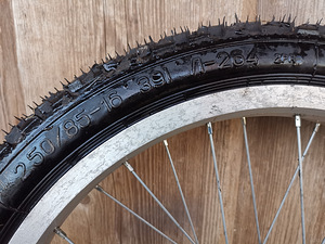2 x velg ja rehv 2,50/85-16 Mopeed, Käru (6 foto / 9)