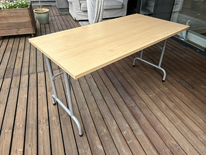 Kirjutuslaud + kontoritool + sahtlikapp sahtliboks (3 foto / 7)