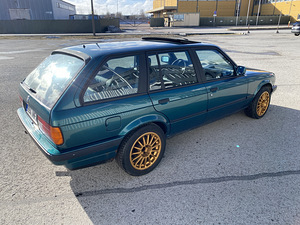 BMW E30 318i Touring Design Edition (4 foto / 8)