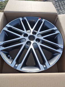 Kia valuveljed 17" uued (1 foto / 4)
