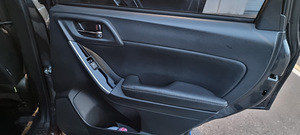 SUBARU FORESTER (9 фото из 15)