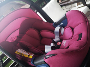 Turvahäll Britax Römer Baby-Safe²+isofix base (2 foto / 3)