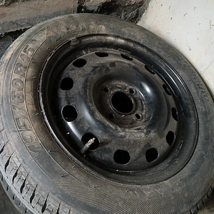 Новая запаска 195/60 R15 (1 фото из 2)