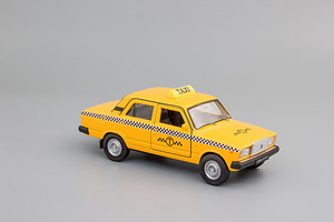 Модель автомобиля Lada VAZ 2107 такси (1 фото из 2)