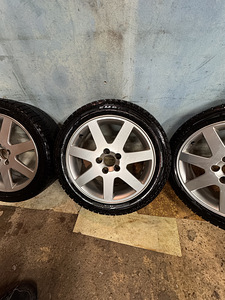 Volvo 17" talverataste komplekt (2 foto / 6)