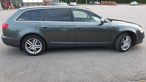 Audi A6C6 Avant/S-Line (6 foto / 15)