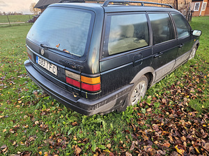 Volkswagen Passat 1992 (3 foto / 3)