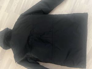Мужская зимняя куртка (2 фото из 3)