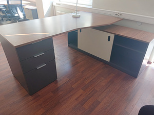 KIRJUTUSLAUD, ARVUTILAUD, STANDARD TÖÖ LAUD (2 foto / 9)