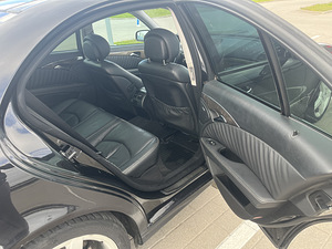 Mercedes-Benz E 320 Avangarde 3.0 V6 165kW (12 foto / 14)