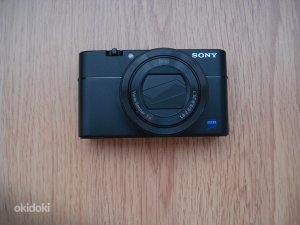 Фотоаппарат Sony RX100 V (фото #1)
