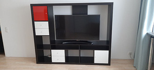 Стеллаж под ТВ IKEA (1 фото из 2)