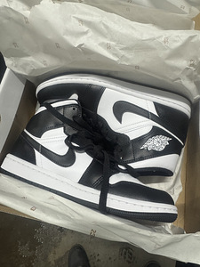 Nike Air Jordanid uued 39 suurus musta/valgega (1 foto / 1)