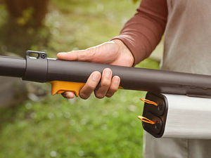 Uus FISKARS AKUOKSASAAG (3 foto / 5)