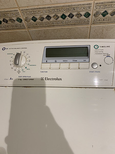 Pesumasin Electrolux (2 foto / 4)