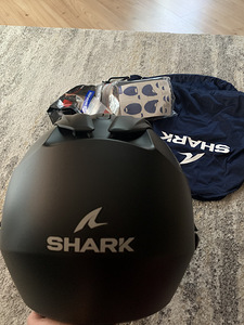 Kiiver Shark, XL (4 foto / 8)
