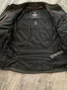 Nahktagi Harley Davidson (originaal) suurus XL (3 foto / 6)