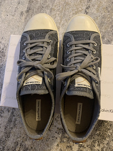 Calvin Klein кеды, р.39 (2 фото из 5)