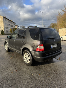 Mercedes Benz ML270, w163 (6 foto / 10)