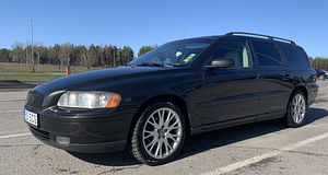 Volvo V70 (9 foto / 11)