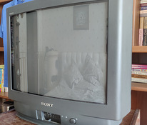 Продается олдскульный цветной телевизор Sony