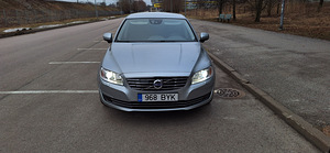 Volvo S80 2,4 D5 4WD (4 foto / 14)